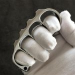 Pea Style Titanium Alloy Knuckle Duster Tool