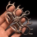 Scorpion Design Knuckle Duster Four Finger Protection Tool - 图片 5