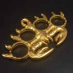 Scorpion Design Knuckle Duster Four Finger Protection Tool - 图片 10