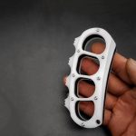 FistGuard Protective Knuckle Duster and Window Smashing Tool - 图片 9