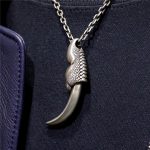 Self Defense Carved Claw Necklace Pendant for Backpack EDC Decoration