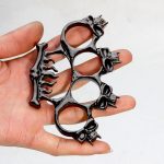 WolfGuard Knuckle Duster and Emergency Window Breaker for Safety - 图片 2