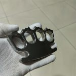 EDC Titanium Knuckle Duster for Personal Protection and Window Breaking - 图片 5