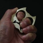 Elegant Dog Head Copper Knuckle Duster Self-Defense Stick - 图片 4