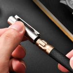 Titan She-Shield:Carbon Fiber Multi-Tool Escape Pen - 图片 2