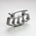 SteelGuard EDC Tool with Knuckle Duster and Window Breaker for Emergency Situations - 图片 7