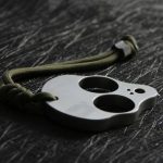 Alien Inspired Titanium Knuckle Duster Portable Self-Defense Gear - 图片 5