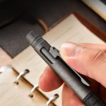 Titan Sentinel: Tactical Flick Pen - 图片 4