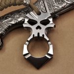 Mini Portable Titanium Skull One-finger Knuckle Duster EDC Keychain