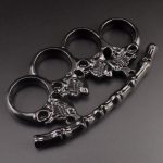 Demon-Inspired White Bone Knuckle Duster for Self-Protection - 图片 4