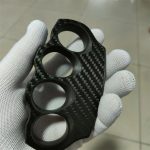 Carbon Fiber Knuckle Duster Defense Gear - 图片 4