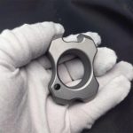 Mini Knuckle Duster Bottle Opener Multifunctional Tool - 图片 2
