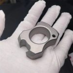 Mini Knuckle Duster Bottle Opener Multifunctional Tool - 图片 3