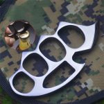 Sturdy Zinc Alloy Knuckle Duster with Practical Bottle Opening Feature - 图片 5