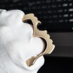Brass Knuckle Duster Bottle Opener CNC Engraved Two-Finger Beer Opener - 图片 5