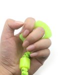 AFK Knuckle Duster Fluorescent Self-Defense Finger Keychain - 图片 5