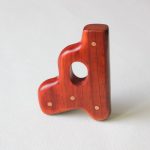 Purple Sandalwood High Density Knuckle Duster EDC Defense Ring - 图片 3