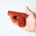 Purple Sandalwood High Density Knuckle Duster EDC Defense Ring - 图片 4
