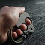 Alien Titanium Knuckle Duster Portable Self-Defense Tool - 图片 3