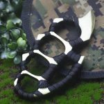 Thin Zinc Alloy Knuckle Duster Bottle Opener with Strap - 图片 5