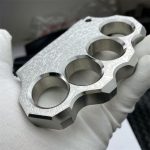 Sturdy Steel EDC Tool with Engraved Knuckle Duster - 图片 12