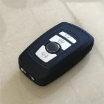 Portable Stun Gun with Car Key Design for Safety - 图片 4