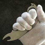 Solid Steel Multi-Tool for Self-Defense and Utility - 图片 3