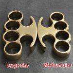 Traditional Stonewashed Brass Knuckle Duster in Classic Style - 图片 9