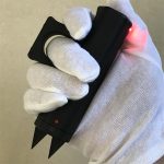 Self-Defense Stun Gun with Multi-Function Knuckle Duster Tool - 图片 7