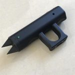 Self-Defense Stun Gun with Multi-Function Knuckle Duster Tool - 图片 8